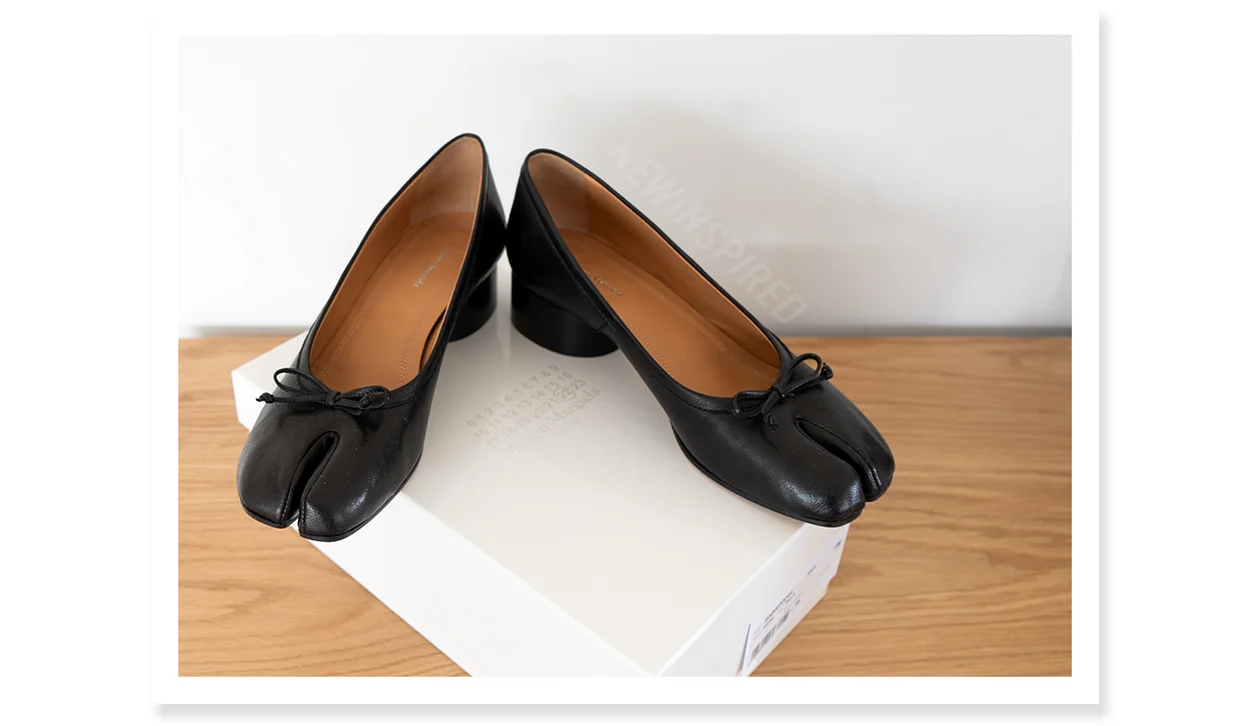 Maison Margiela Tabi (split toe) flats in black on a box